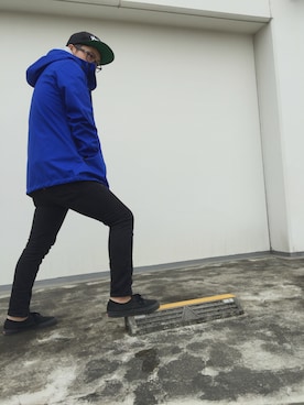 「blue」｜ᛒᛖᚱᛋᛖᚱᚴᚱさん（メンズ・165cm）の春コーディネート