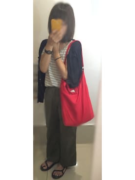 「B.L.U.E（ビーエルユーイー）のアイテム（バッグ）」を使った、remioさん（レディース・163cm）の夏コーディネート