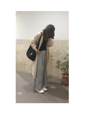 「白いスニーカー」｜「アイテム（その他アウター）」を使った、remioさん（レディース・163cm）の冬コーディネート