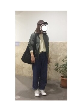 「白いスニーカー」｜「アイテム（キャップ）」を使った、remioさん（レディース・163cm）の冬コーディネート