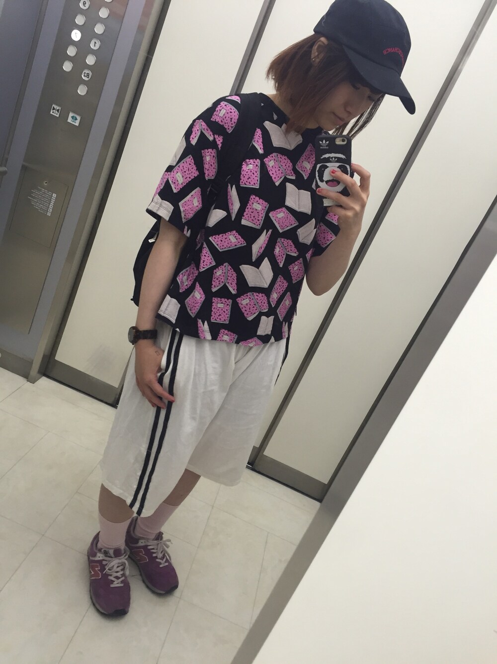 「黒×ピンク、カジュアル、ユニセックス、UT、夏、キャップ、chancechance、スニーカー、New Balance、スニーカーコーデ」｜「Instagram🏃のアイテム（その他、その他）」を使った、m o e○▲□さん（レディース・161cm）の夏コーディネートの1枚目の写真