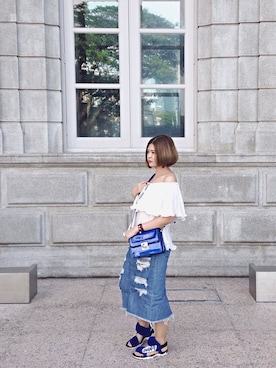 「Marc by Marc Jacobs（マークバイマークジェイコブス）のアイテム（メッセンジャーバッグ）」を使った、samsamさん（レディース・163cm）の夏コーディネート