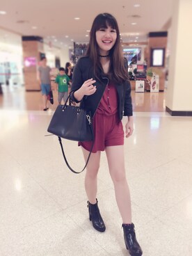 「ZALORA（-）のアイテム（オールインワン・サロペット）」を使った、Theresa Mau さん（レディース・155cm）の冬コーディネート