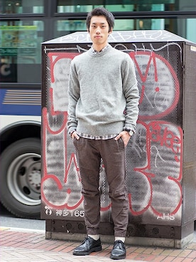 「GAP（ギャップ）のアイテム（ニット/セーター）」を使った、GapJapan_Menさん（メンズ・175cm）の秋コーディネート