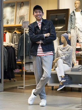 「GAP（ギャップ）のアイテム（ジャケット/アウター）」を使った、GapJapan_Menさん（メンズ・178cm）の春コーディネート