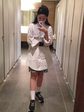 「アイテム（バングル/リストバンド）」を使った、치치さん（レディース・153cm・10代）の秋コーディネート