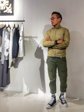 「Levi's（リーバイス）のアイテム（カーゴパンツ）」を使った、Leeさん（メンズ・174cm）の秋コーディネート