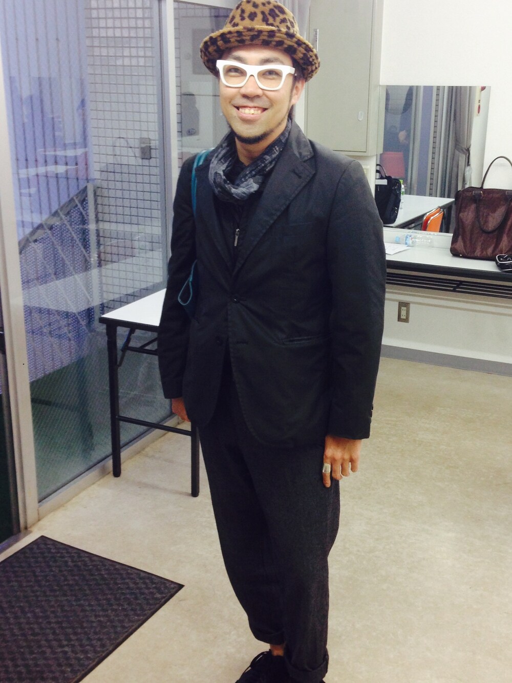 「ケントセミナー#知立#マイルストーン#田島啓」｜「JOURNAL STANDARDのアイテム（テーラードジャケット、ブラック系）」を使った、大矢 祥央さん（メンズ・176cm）の冬コーディネートの1枚目の写真