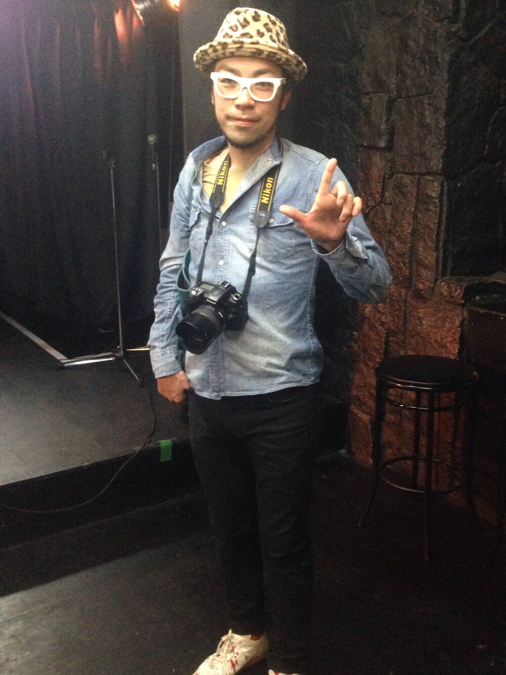 「AMON#豊明#JAPAN」｜「Levi'sのアイテム（その他パンツ、ブラック系）」を使った、大矢 祥央さん（メンズ・176cm）の冬コーディネートの1枚目の写真