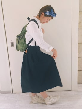 「アイテム（バングル/リストバンド）」を使った、ヤマシタ アヤネさん（レディース・169cm・20代）の秋コーディネート