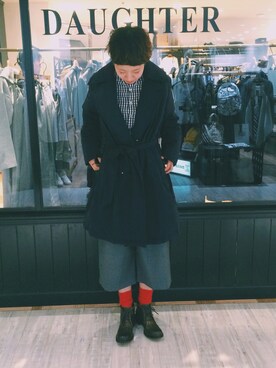「アイテム（バングル/リストバンド）」を使った、ヤマシタ アヤネさん（レディース・169cm・20代）の秋コーディネート