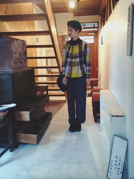 「アイテム（バングル/リストバンド）」を使った、ヤマシタ アヤネさん（レディース・169cm・20代）の秋コーディネート