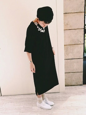 「アイテム（バングル/リストバンド）」を使った、ヤマシタ アヤネさん（レディース・169cm・20代）の春コーディネート