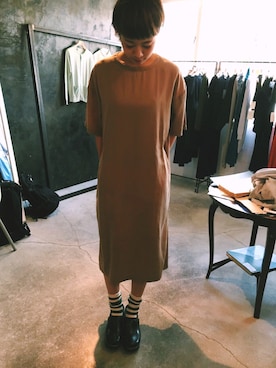 「アイテム（バングル/リストバンド）」を使った、ヤマシタ アヤネさん（レディース・169cm・20代）の春コーディネート
