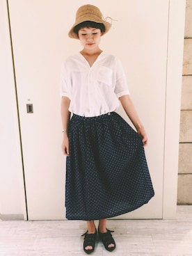 「アイテム（バングル/リストバンド）」を使った、ヤマシタ アヤネさん（レディース・169cm・20代）の春コーディネート