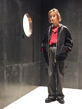 「CLAMP（クランプ）のアイテム」を使った、浅井なつみさん（レディース・166cm）の秋コーディネート