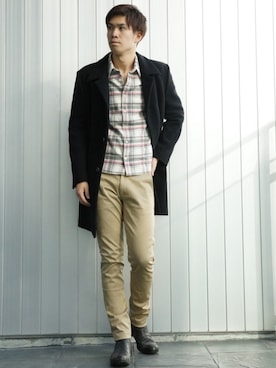 「KURO(クロ)のアイテム(ステンカラーコート)」を使った、KUROさん(メンズ・183cm)の冬コーディネート