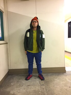 「BURLAP OUTFITTER（バーラップアウトフィッター）のアイテム（マウンテンパーカー）」を使った、yoheykongさん（メンズ・172cm）の秋コーディネート