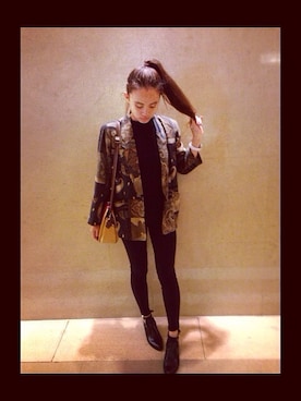 羅開蕾さんのコーディネート