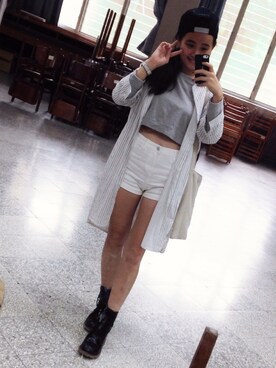 羅開蕾さんのコーディネート