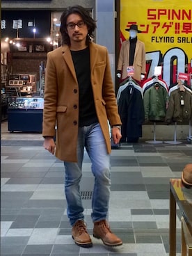 「アイテム（スニーカー、イエロー系）」を使った、HARAさん（メンズ・172cm）の冬コーディネート