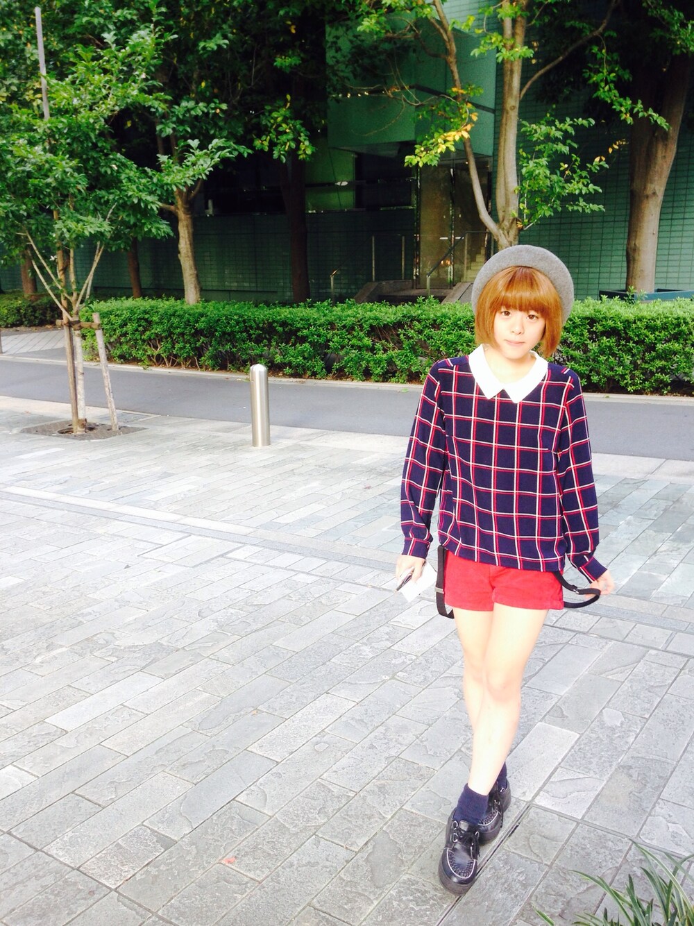 「PAGEBOY、秋のコーデ」｜「PAGEBOYのアイテム（ハンチング/ベレー帽、グレー系）」を使った、大和田美咲さん（レディース・150cm）の秋コーディネートの1枚目の写真