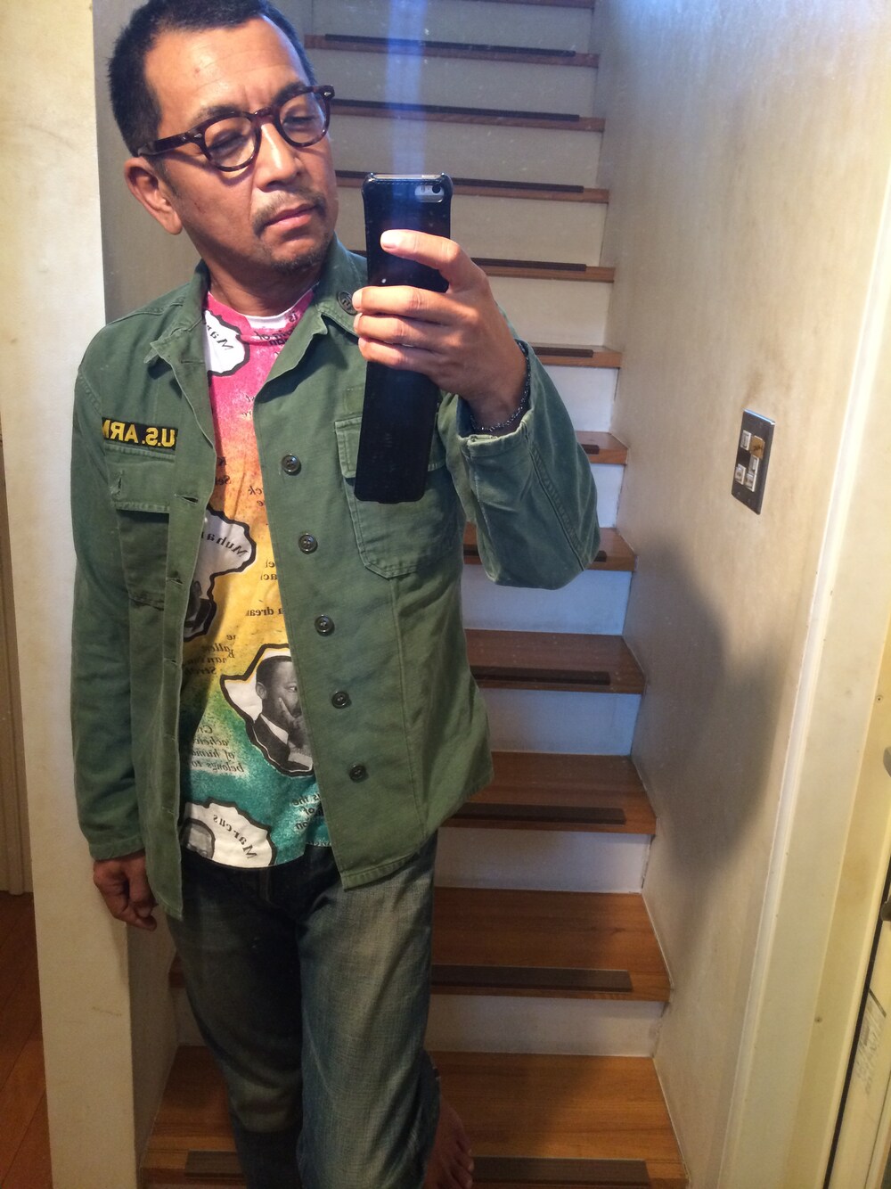 「GOLDEN GOOSEのGOLDEN GOOSE（スニーカー、ブラック系）」を使った、中野英雄さん（メンズ・170cm）の春コーディネートの1枚目の写真