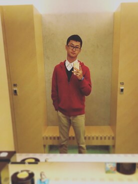 「UNICOM（ユニコン）のアイテム」を使った、李海波さん（メンズ・178cm）の秋コーディネート