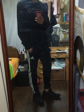 「ハラチ」｜「アイテム（スウェット）」を使った、$inさん（メンズ・170cm）の秋コーディネート