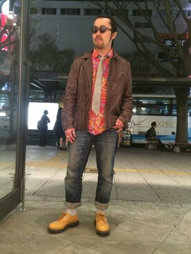 「柄×柄」｜「アイテム（ライダースジャケット）」を使った、TAKASIさん（メンズ・163cm）の春コーディネート