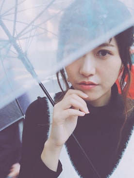 「YSL（ワイエスエル）のアイテム（メイクアップ）」を使った、vickiさん（レディース・160cm）の春コーディネート