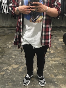 「アイテム（バングル/リストバンド）」を使った、たかちゃんさん（メンズ・178cm・20代）の春コーディネート