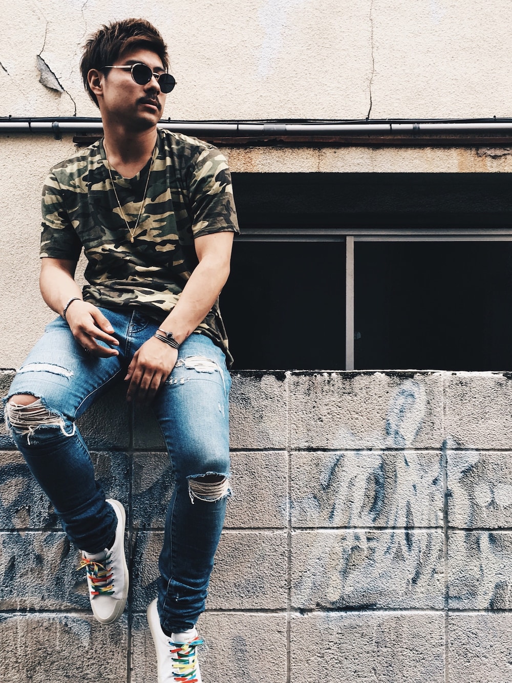 「シンプルスタイル、RHUDE、ENNOIR、Saint Laurent、saint laurent paris、424、THOMBROWNE、お洒落さんとつながりたい、ストリート、fashion」｜「rhudeのアイテム（Tシャツ/カットソー、グリーン系）」を使った、たかちゃんさん（メンズ・178cm）の夏コーディネートの1枚目の写真