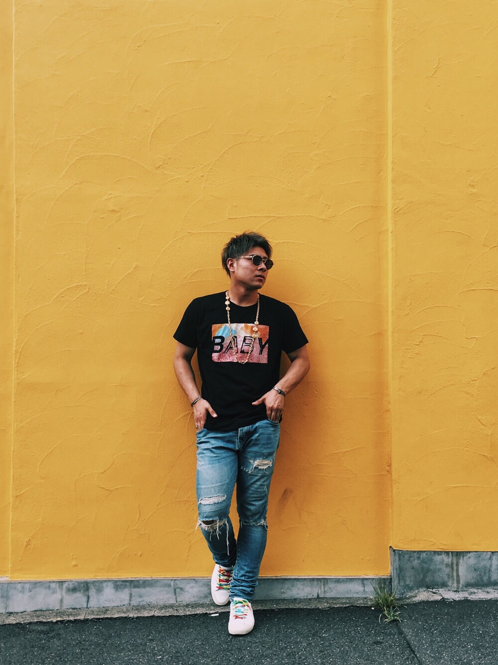 「Saint Laurent、saint laurent paris、THOMBROWNE、chanel、シンプル、ootd、street」｜「SAINT LAURENT PARISのアイテム（Tシャツ/カットソー、ブラック系）」を使った、たかちゃんさん（メンズ・178cm）の秋コーディネートの1枚目の写真