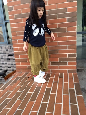 「Koreaのアイテム（チノパンツ、グリーン系）」を使った、熏醬さん（キッズ・100cm）の秋コーディネート
