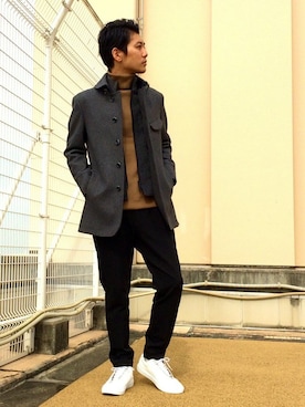 「黒パンツ」｜「アイテム（その他アウター）」を使った、タザキさん（メンズ・172cm）の秋コーディネート