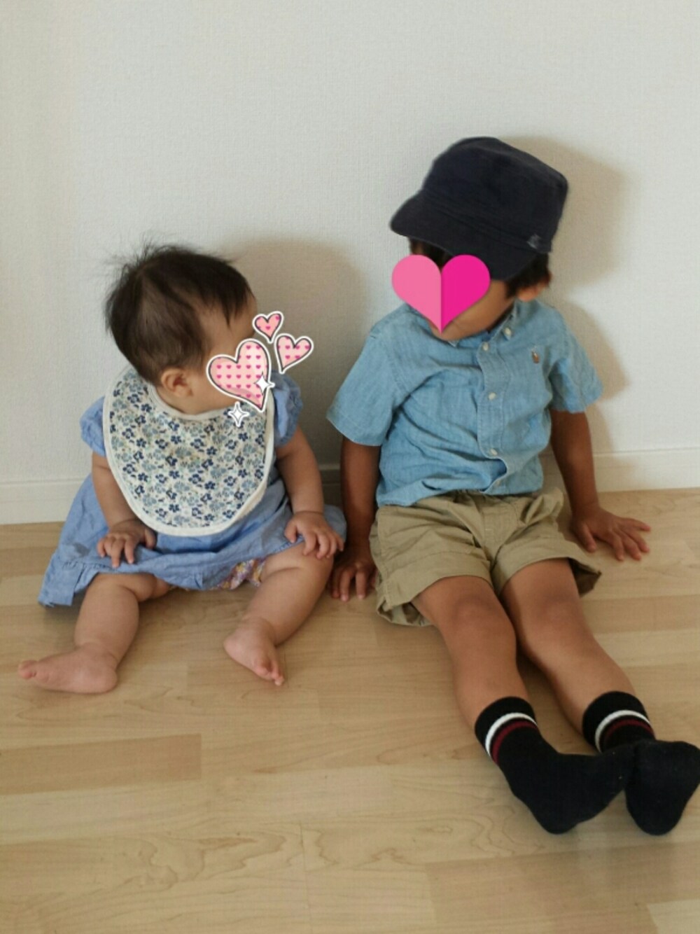「リンクコーデ、デニム、兄妹コーデ、ブルー、シンプル、キッズコーデ、キッズファッション、公園」｜「POLO RALPH LAUREN CHILDRENSWEARのコットン ショートスリーブド シャツ（シャツ/ブラウス、ブルー系）」を使った、asuさん（キッズ・100cm）の秋コーディネートの1枚目の写真