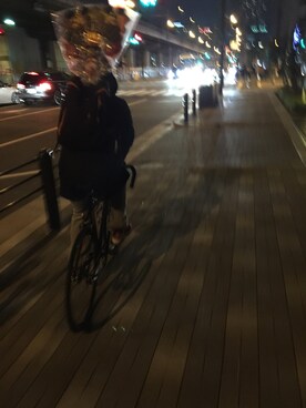 「bodywildのアイテム（その他パンツ、グレー系）」を使った、kensu-さん（メンズ・174cm）の冬コーディネート