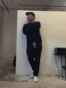 「CONVERSE（コンバース）のアイテム（スニーカー、ホワイト系）」を使った、kensu-さん（メンズ・174cm）の冬コーディネート