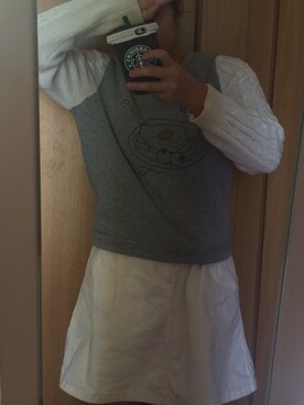 「しまむら（シマムラ）のアイテム（トップス、グレー系）」を使った、ふどう。さん（レディース・150cm）の秋コーディネート