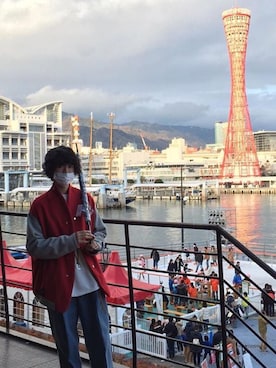 「neonsign」｜「アイテム（スタジャン）」を使った、はらけんさん（メンズ・177cm）の春コーディネート