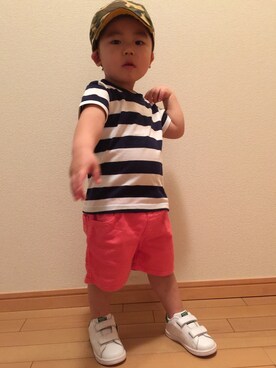 「H&M（エイチ・アンド・エム）のアイテム（Tシャツ/カットソー、ホワイト系）」を使った、R.Kさん（キッズ・120cm）の春コーディネート