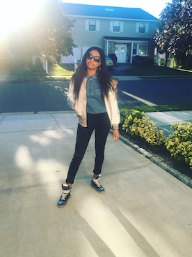 「STYLE」｜「アイテム（ナイロンジャケット）」を使った、JazminnLavishさん（レディース・165cm）の夏コーディネート