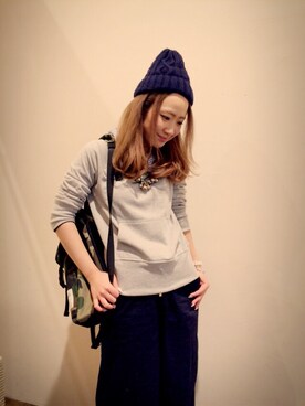 「プルオーバーパーカー」｜「アイテム（スウェット）」を使った、Momoさん（レディース・159cm）の春コーディネート