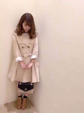 「フレア」｜「アイテム（トレンチコート）」を使った、Ayaka Hishizakiさん（レディース・156cm）の冬コーディネート