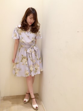 「アイテム（その他シューズ）」を使った、Ayaka Hishizakiさん（レディース・156cm）の春コーディネート