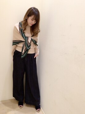 「Supreme.La.La.（シュープリームララ）のアイテム（サンダル）」を使った、Ayaka Hishizakiさん（レディース・156cm）の秋コーディネート