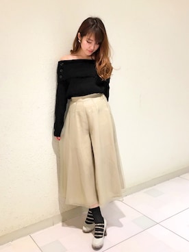 「Supreme.La.La.（シュープリームララ）のアイテム（パンプス）」を使った、Ayaka Hishizakiさん（レディース・158cm）の秋コーディネート