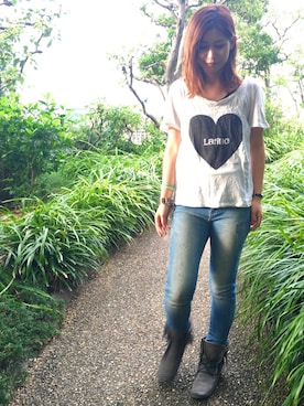 「Minnetonka（ミネトンカ）のMINNETONKA DOUBLE FRINGE FRONT LACE BOOT [ミネトンカ ダブル フリンジ フロント レース ブーツ]（ブーツ、ブラック系）」を使った、noguchiさん（レディース）の夏コーディネート