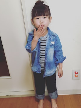 「OLD NAVY（オールドネイビー）のアイテム（デニムパンツ、ブルー系）」を使った、さらさん（キッズ・100cm）の秋コーディネート